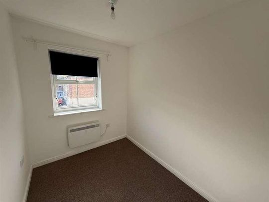 Cysgod Y Bryn, Rhos On Sea, LL28 - Photo 1