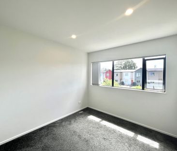 19 Artistry Lane, Papakura, Auckland - Photo 3