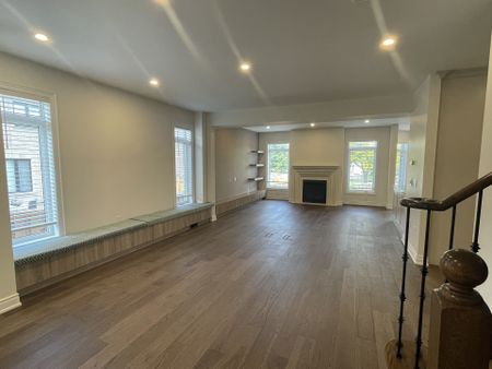 For Lease - 35 Queen Magdalene Place, Toronto, Ontario - Photo 5