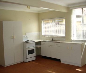 Ground Floor - One bedroom unit in convenient location - Break Lease - Photo 1