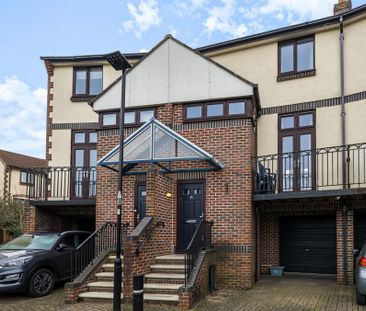 3 bedroom terraced house to rent - Photo 1