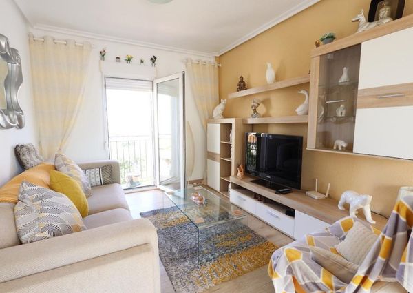 Bungalow con solarium privado en Playa Flamenca. Temporada baja.