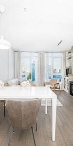 Stunning Yaletown Views + Modern Luxury: 2-Bdrm 2 Bth Home - Photo 3