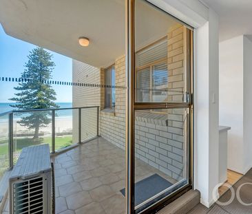 Open the Door to Beachfront Living with Stunning Sea Views - Photo 4