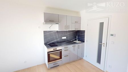 Pronájem bytu 2+kk 40 m² - Фото 3