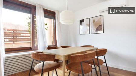 4 room luxury Flat for rent in Barcelona, Catalonia - Photo 3