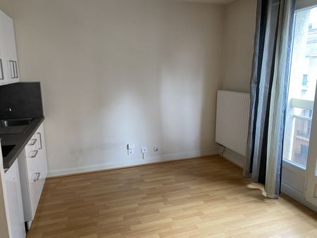 Location Appartement 1 pièce 23m² - Photo 4