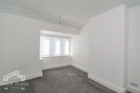 Curzon Road, Lytham St. Annes, Lancashire, FY8 - Photo 4