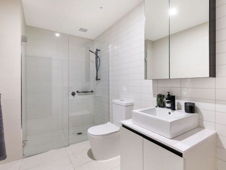 Modern Apartment in Heart of Bentleigh - Photo 2