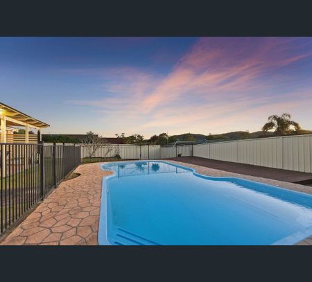 147 Cresthaven Avenue, Bateau Bay, NSW 2261 - Photo 2