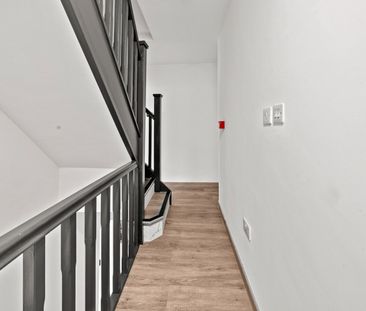 7 Bed Semi-Detached House, Paton Street, LE3 - Photo 3
