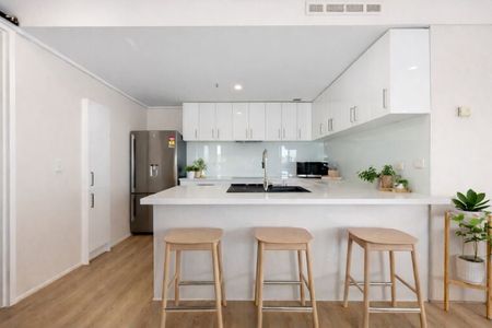 Sophisticated Fully Furnished Smart Living on St Kilda Road - Photo 5