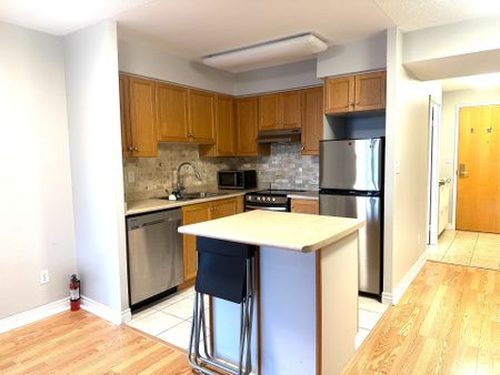 For Lease - 43 Eglinton Avenue Unit# 1601, Toronto, Ontario - Photo 3