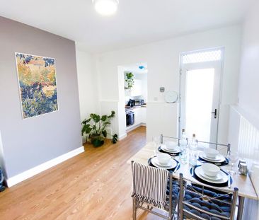 1 bedroom in a house share to rent - Photo 1