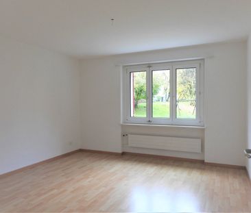 "schöne 4-Zimmer-Wohnung mit Balkon in ruhigem Wohnquartier" - Photo 4