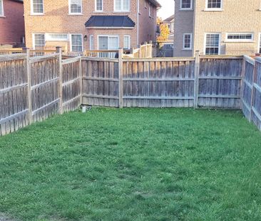 For Lease - 109 Atherton Avenue, Ajax, Ontario - Photo 4