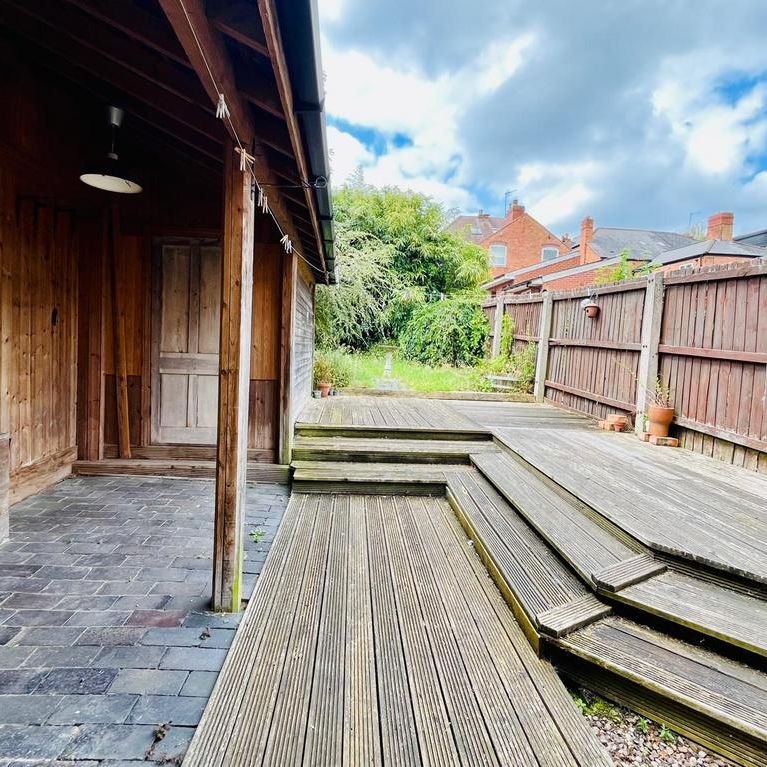 4 bedroom terraced house to rent - Photo 1