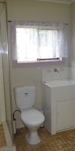 ONE BEDROOM FLAT - Photo 3