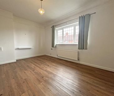 2 bedroom End of terrace house to rent - Photo 3