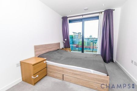 3 bedroom flat to rent - Photo 5