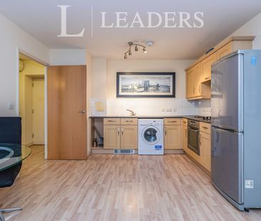 1 bedroom apartment to rent Hudson House, Station Approach, Epsom, ... - Photo 3