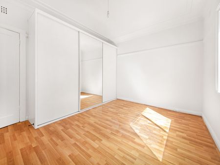 4/5 Moore Street, Bondi NSW 2026 - Apartment For Rent | Domain - Photo 2