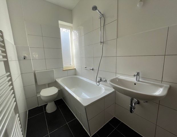 Frei ab Mitte Februar 2026! 2-Zimmer-Wohnung in Wilhelmshaven Fedderwardergroden - Photo 1