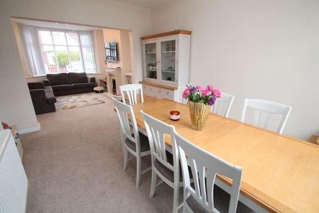 Lees Hall Crescent, Fallowfield, Manchester, M14 - Photo 2