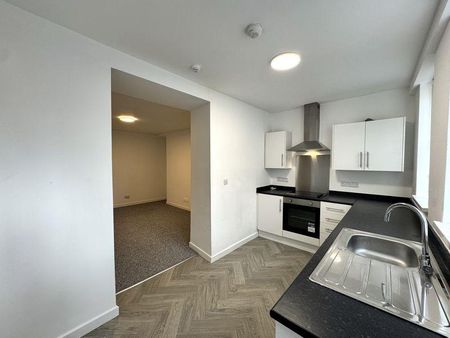2 bedroom flat to rent - Photo 3