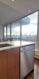 Bright + Spacious 1 Bed 1 Bath + Den @ Tower Green - UNFURNISHED - Photo 4