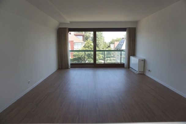 Mooi en verzorgd appartement gelegen in een residentie in villa-stijl met een aangename ligging ! - Foto 1