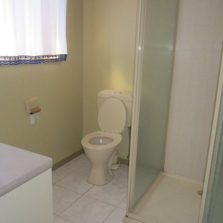 Large 3 Bedroom Unit - Photo 1
