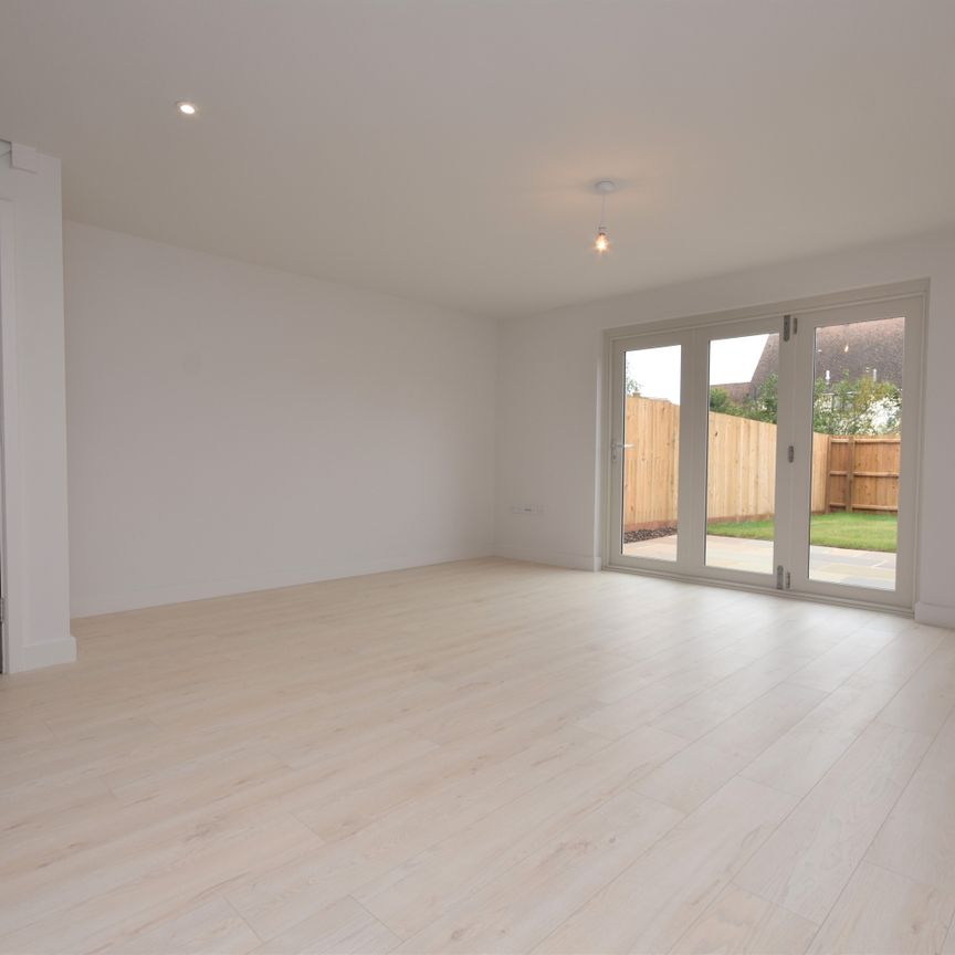 West Field Lane, St. Osyth, Clacton-on-Sea, CO16 8GW - Photo 1