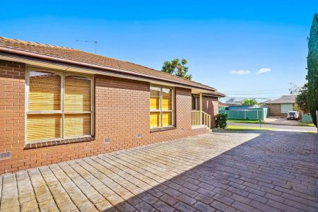 1 Prouse Place, Werribee. - Photo 5