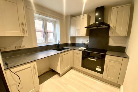 South Street, Lancing - Photo 4