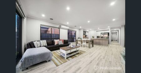 Stunning Family Home in Prime Location - Photo 2