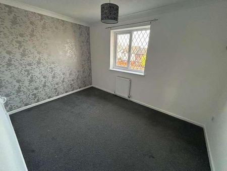 Lichen Close, Woodhall Park, Swindon, SN2 - Photo 4