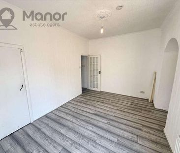 Leigh Road, East Ham, E6 - Photo 1