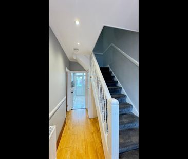 5 Bed Terraced House, Manor Road, IG11 - Photo 1