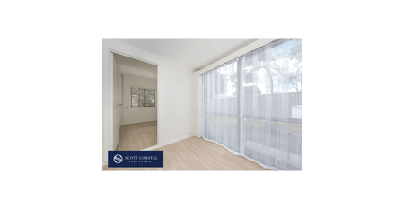 LARGE FAMILY HOME IN ASHMORE - Photo 2