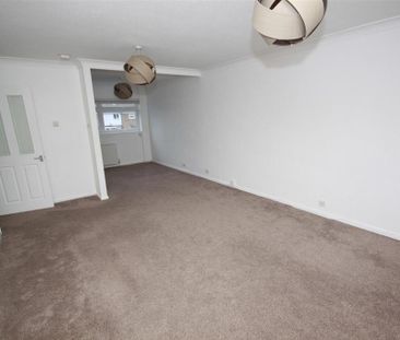 4 bedroom townhouse to rent - Photo 2