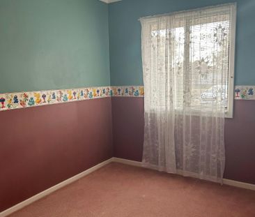 BEAUTIFUL FAMILY HOME - Photo 5