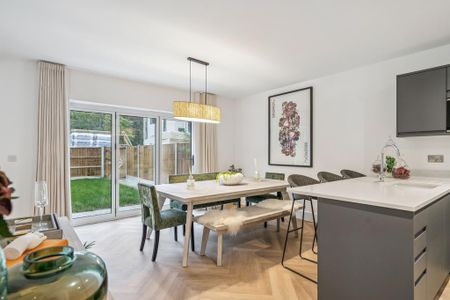 5 bedroom terraced house to rent - Photo 4