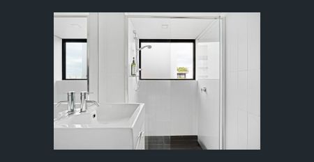 Two-bedroom apartment in St Margarets / top urban village - Photo 3