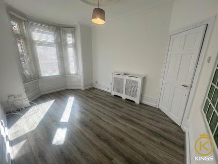 3 bedroom terraced house to rent - Photo 2