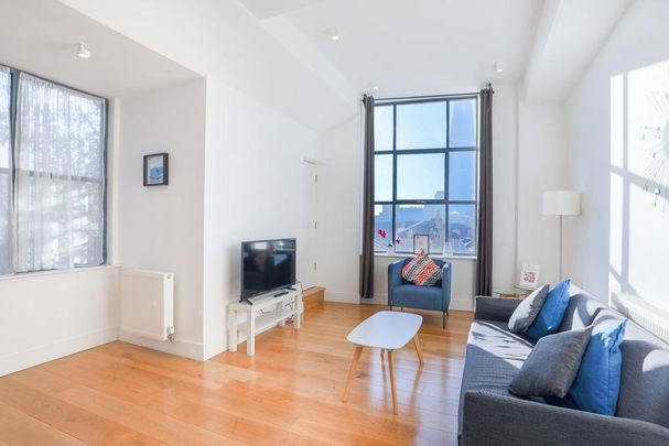 2 bedroom flat to rent - Photo 1