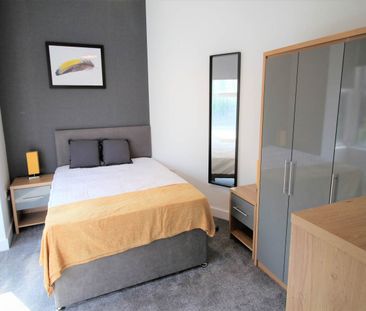 Kirkstall Lane (Room 1), Headingley, Leeds - Photo 5