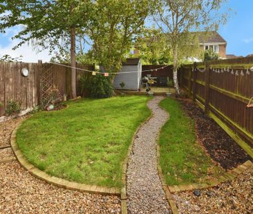 3 bedroom semi-detached house to rent - Photo 4
