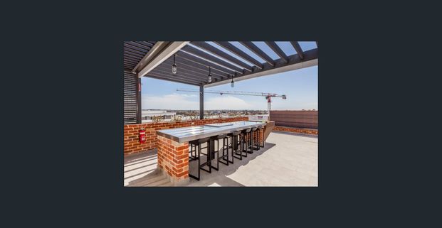 UNFURNISHED ONE BEDROOM APARTMENT - Photo 1