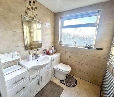 2 bed upper flat to rent in NE25 - Photo 3